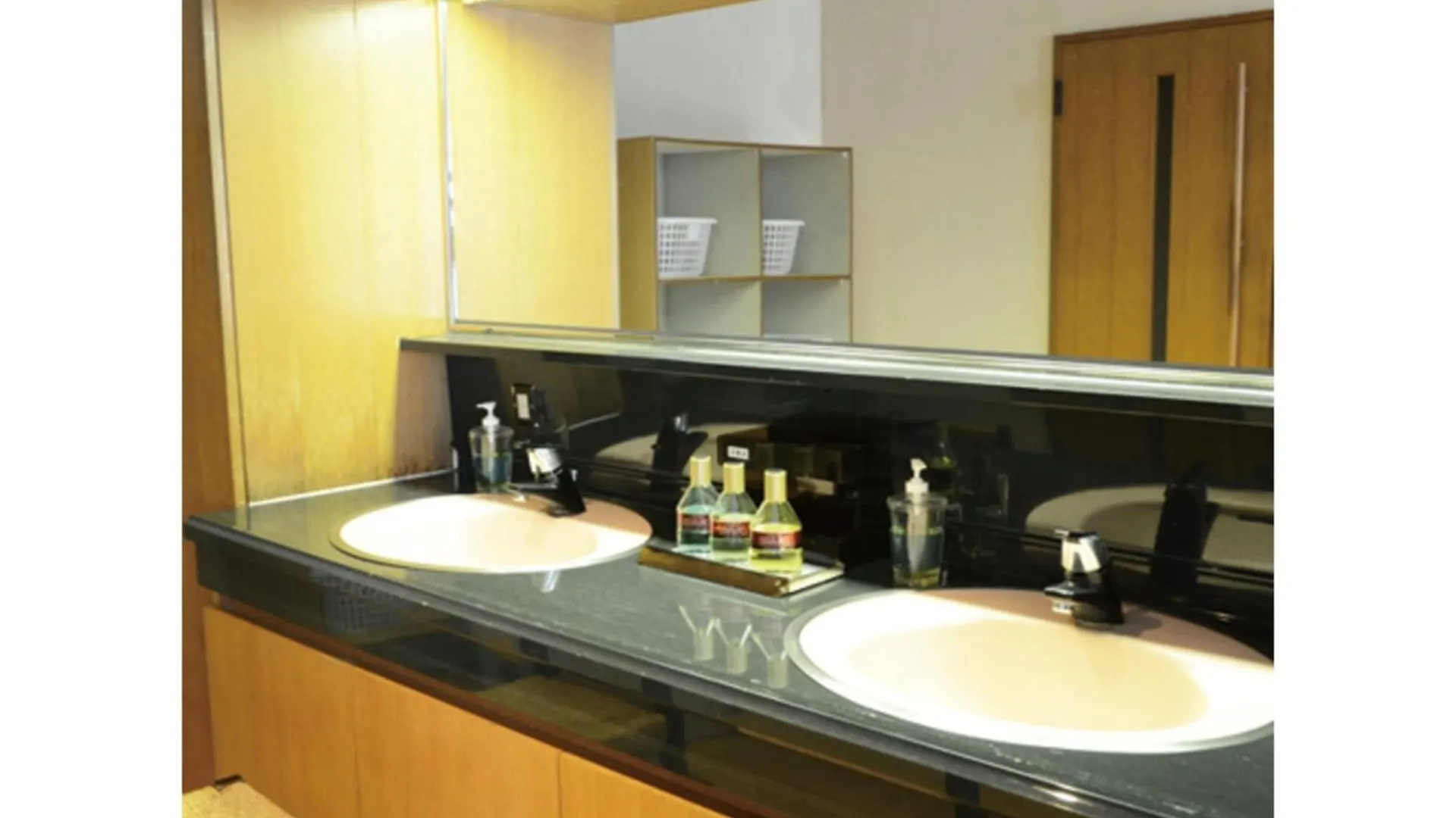 Hotel Areaone Chitose - Vacation Stay 96125V יפן